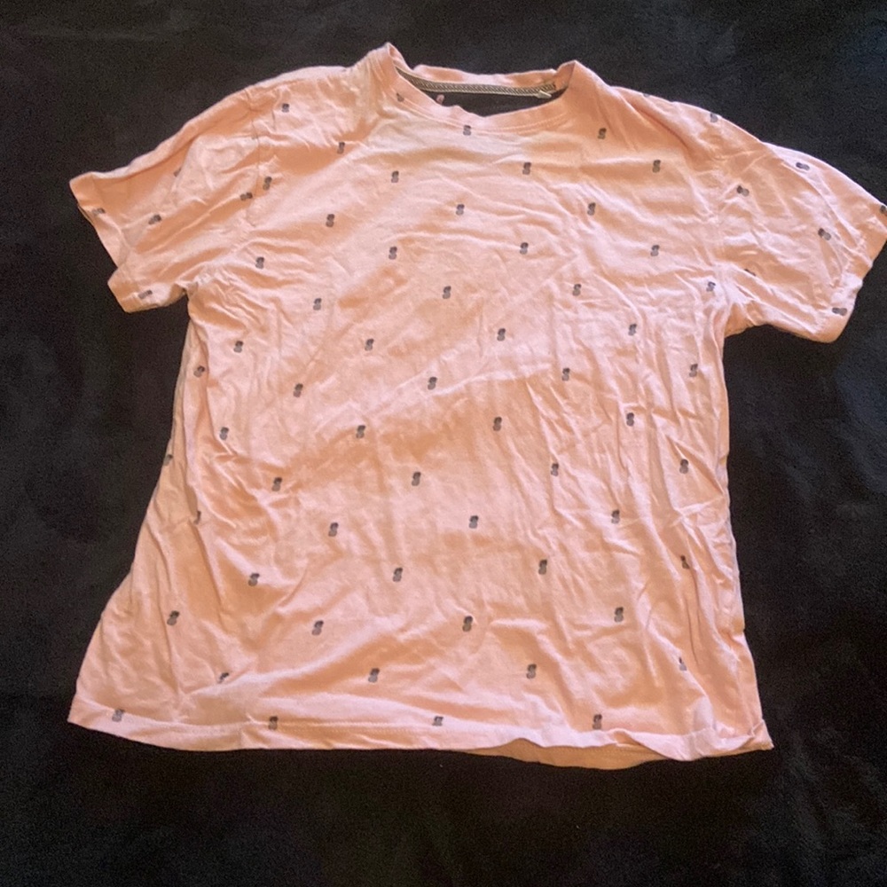 Pink Hawaiian t shirt